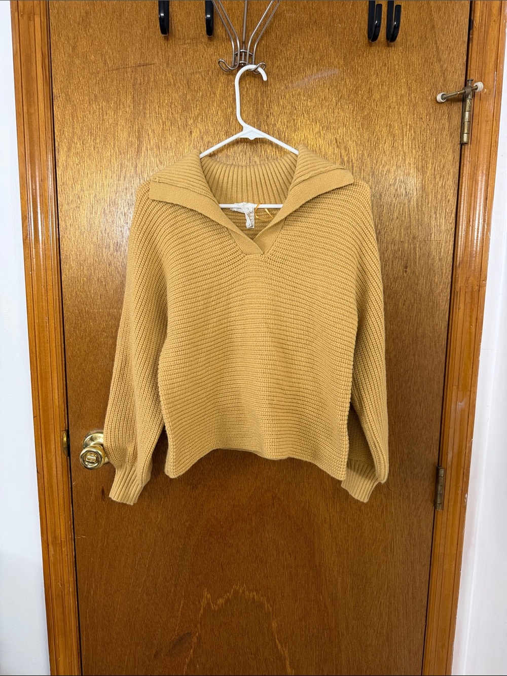Cozy V-Neck Hooded Sweater in Camel